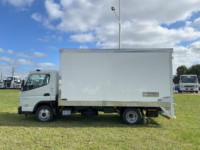 2024 Fuso Canter 515 