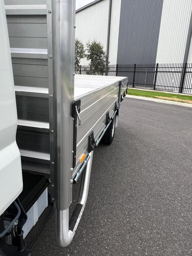 2023 Fuso Canter 515 