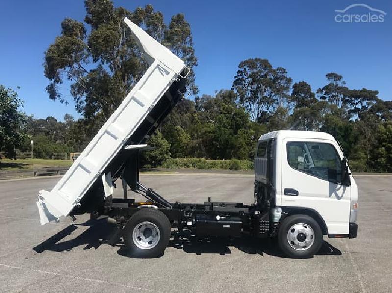 2024 Fuso CANTER 615 MANUAL FACTORY TIPPER 