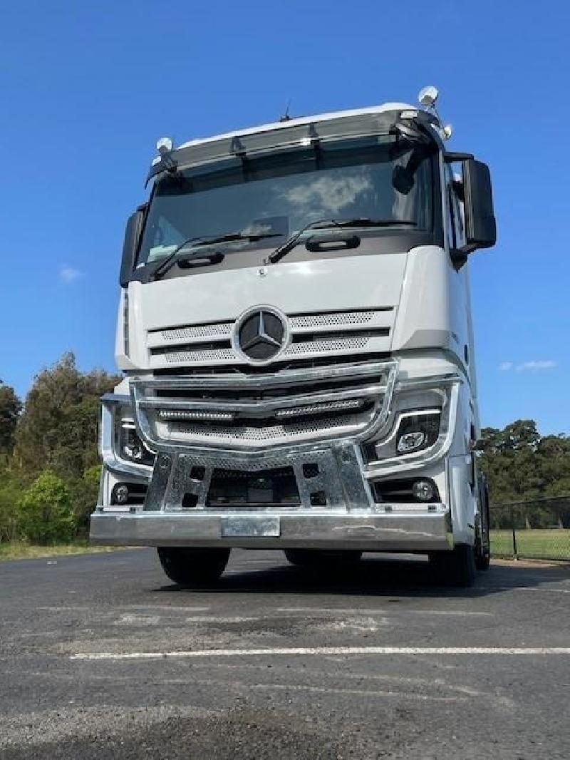 2023 Mercedes Benz 2663 L cab 