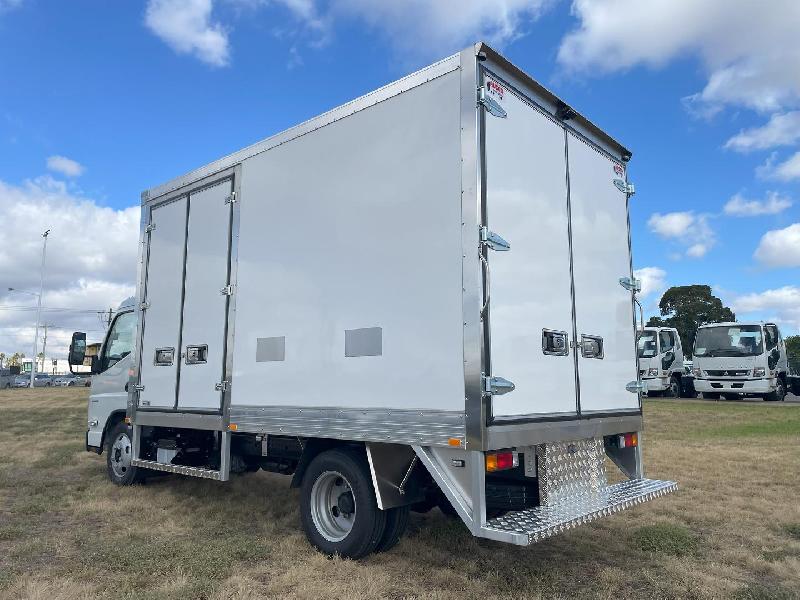 2024 Fuso Canter 515 