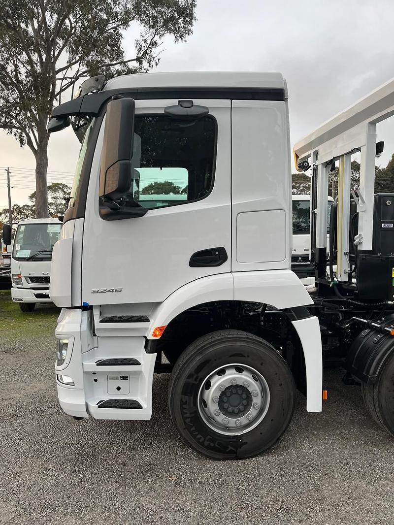 2024 Mercedes-Benz Arocs 3246 