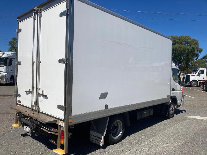 2021 Fuso CANTER 515 515 