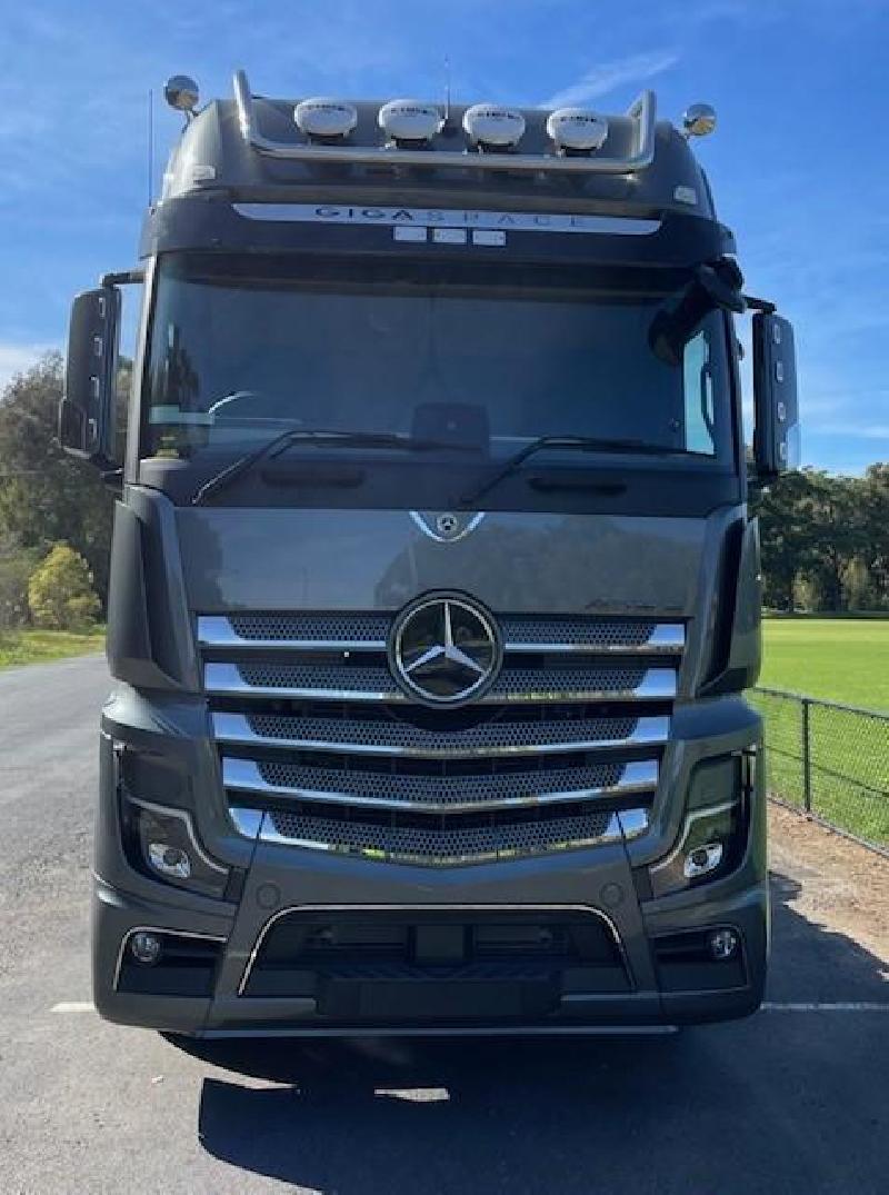 2023 Mercedes Benz Actros Giga Space 