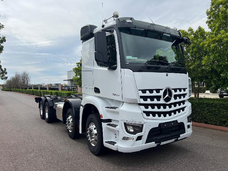 2023 Mercedes-Benz Arocs 3253