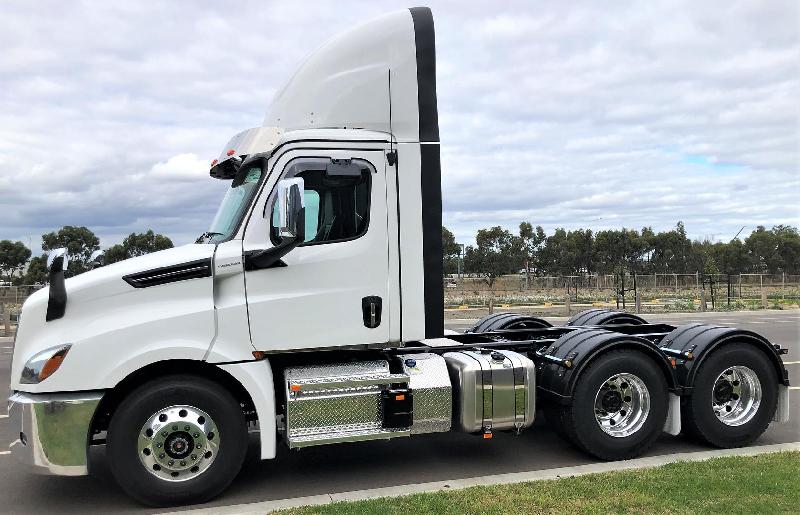 2024 Freightliner Cascadia 126 