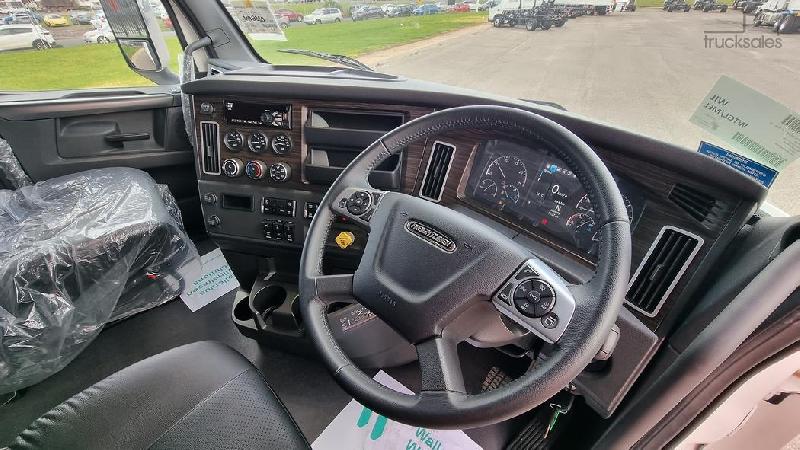 2024 Freightliner Cascadia 116 Tipper 