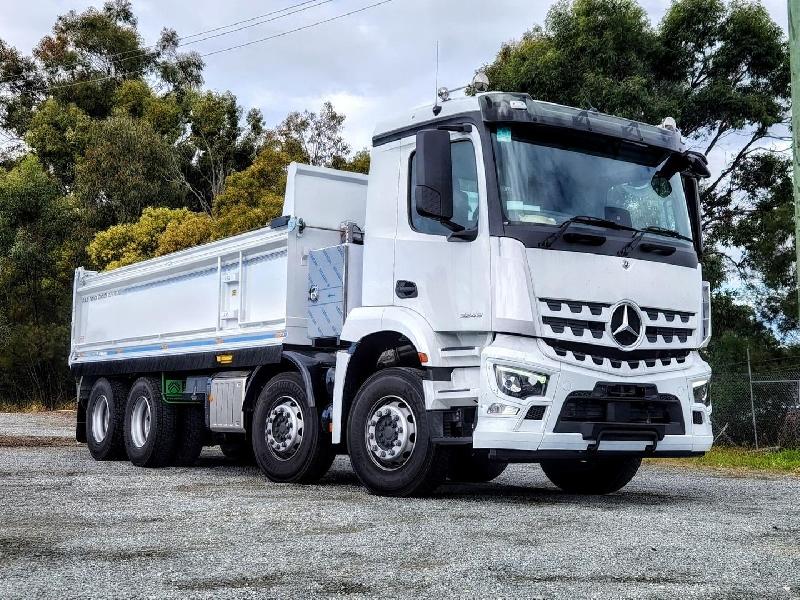 2023 Mercedes-Benz Arocs 3243 