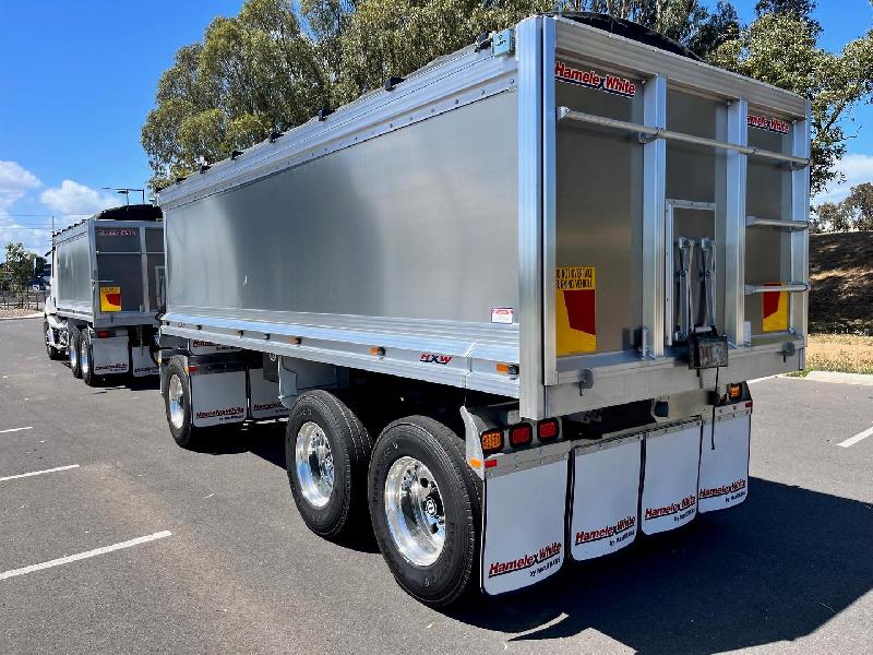 2023 Freightliner Cascadia 116 Tipper 