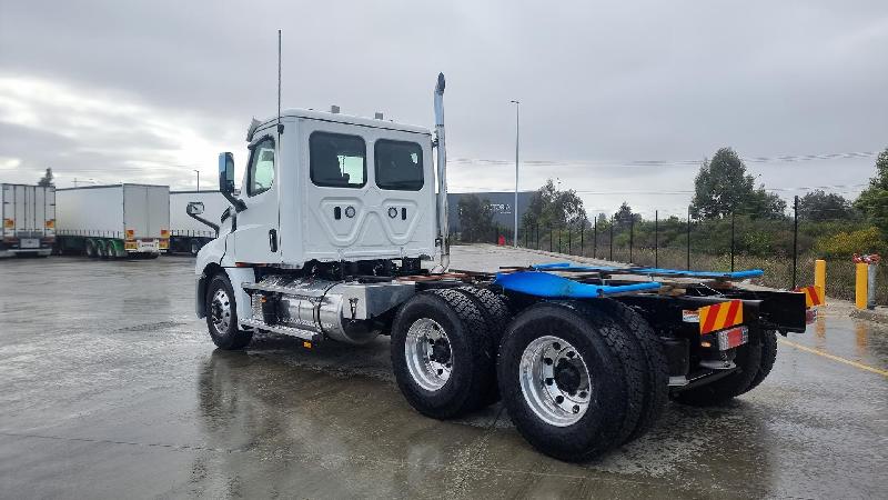 2024 Freightliner Cascadia 126 Tipper 