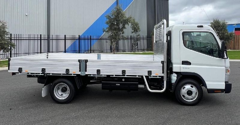 2023 Fuso Canter 515 