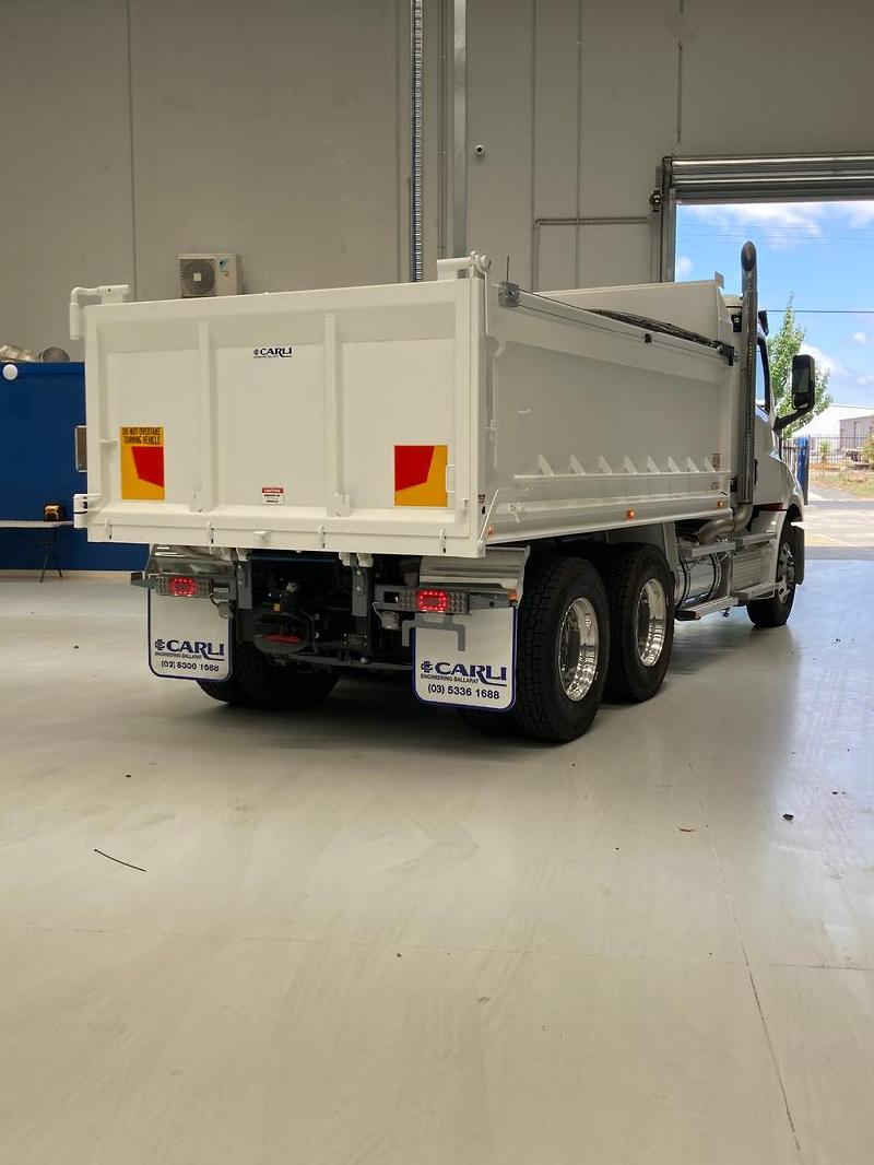 2023 Freightliner Cascadia 116 Tipper 