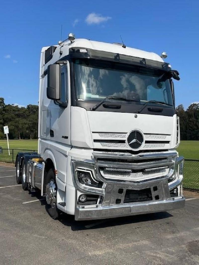 2023 Mercedes Benz 2663 L cab 