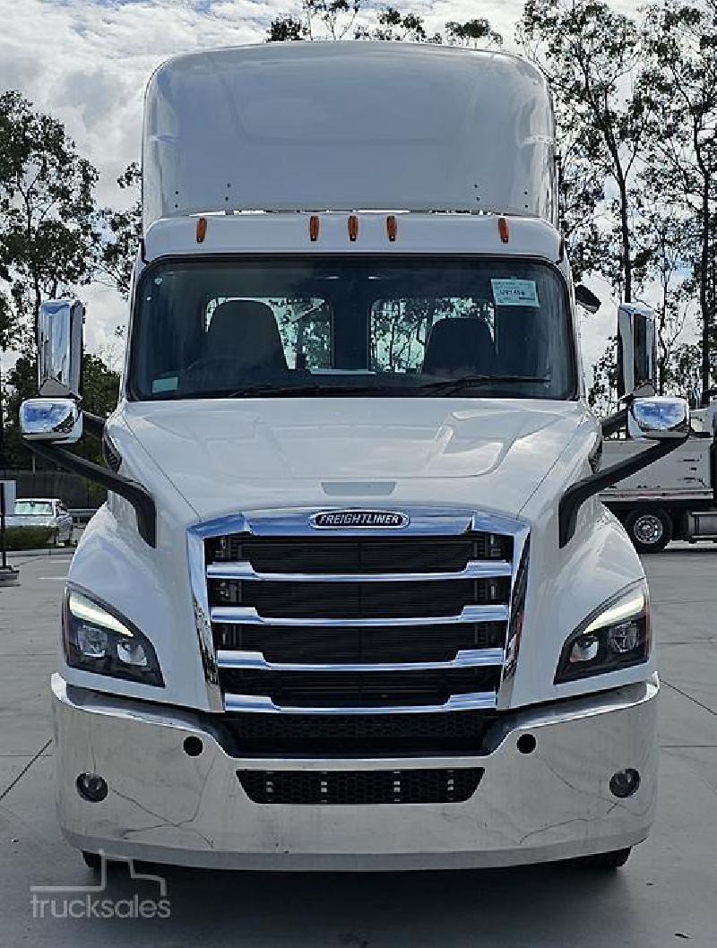 2023 Freightliner Cascadia 116 