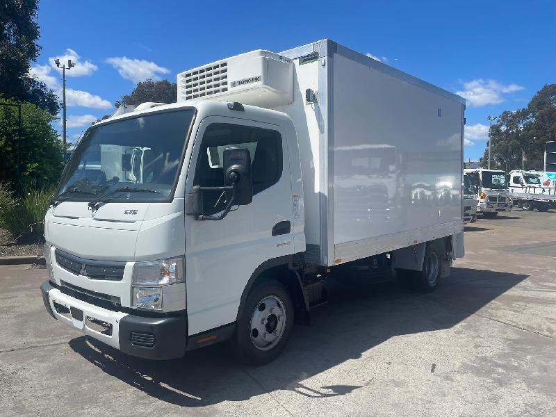 2021 Fuso CANTER 515 