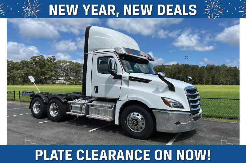 2023 Freightliner Cascadia 126