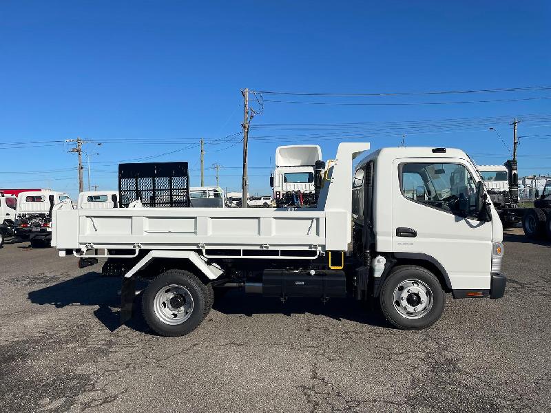 2024 Fuso Canter 815 