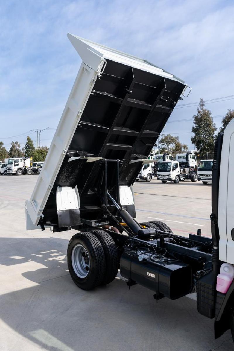 2024 Fuso Canter 615 Tipper 